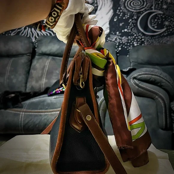 VintageY2K Dooney & Bourke tote handbag Crossbody bag Brown and Black Leather - Picture 17 of 17